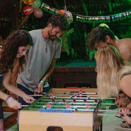 El Zoo Hostel, Bar & Pool Паломино Екстериор снимка